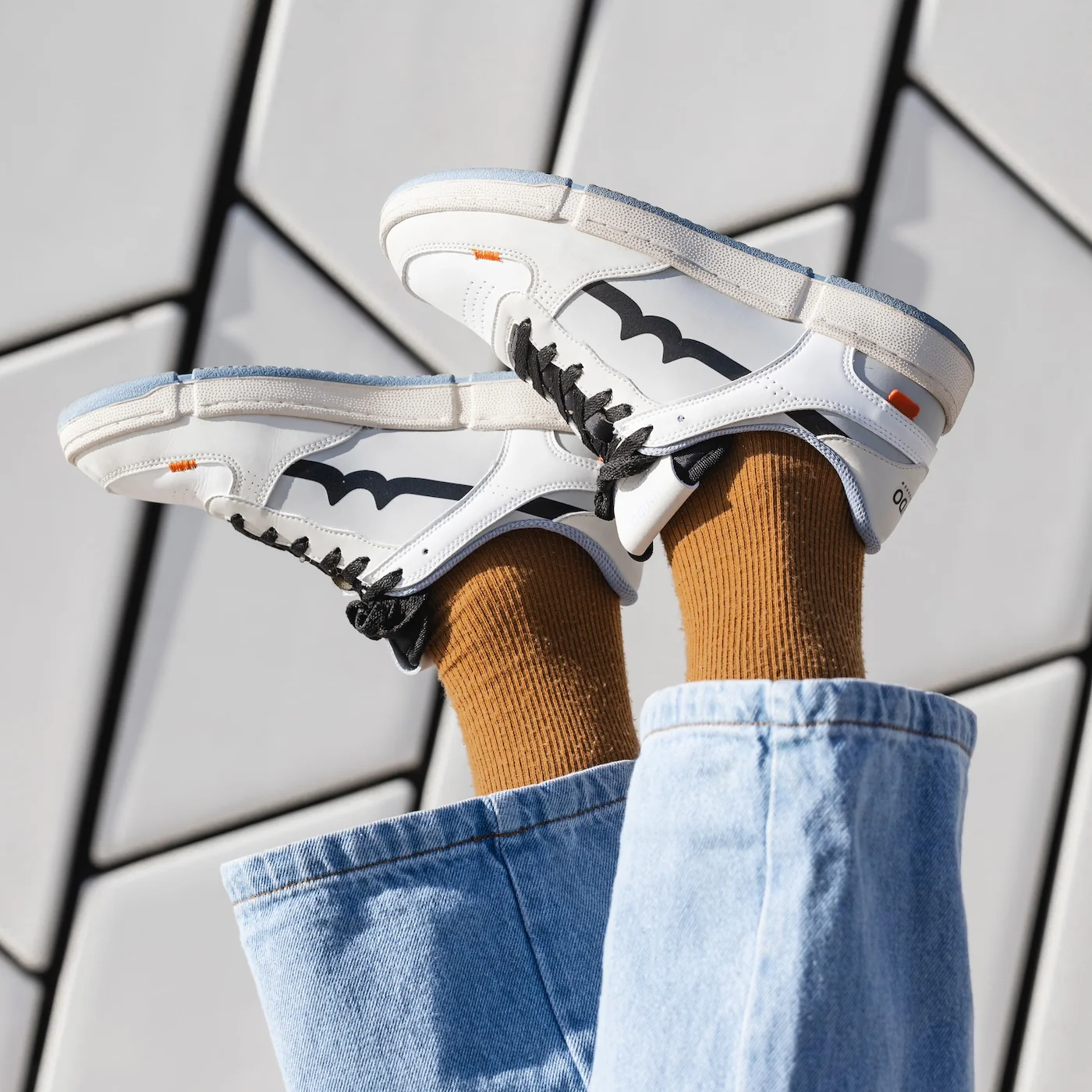 The Surfer Grey n White - Image 3